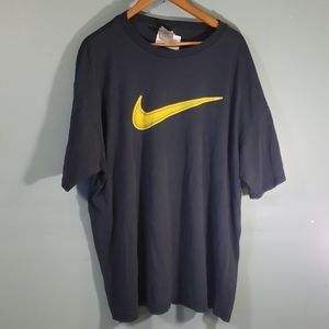nike t  shirt sz XXL big nike logo